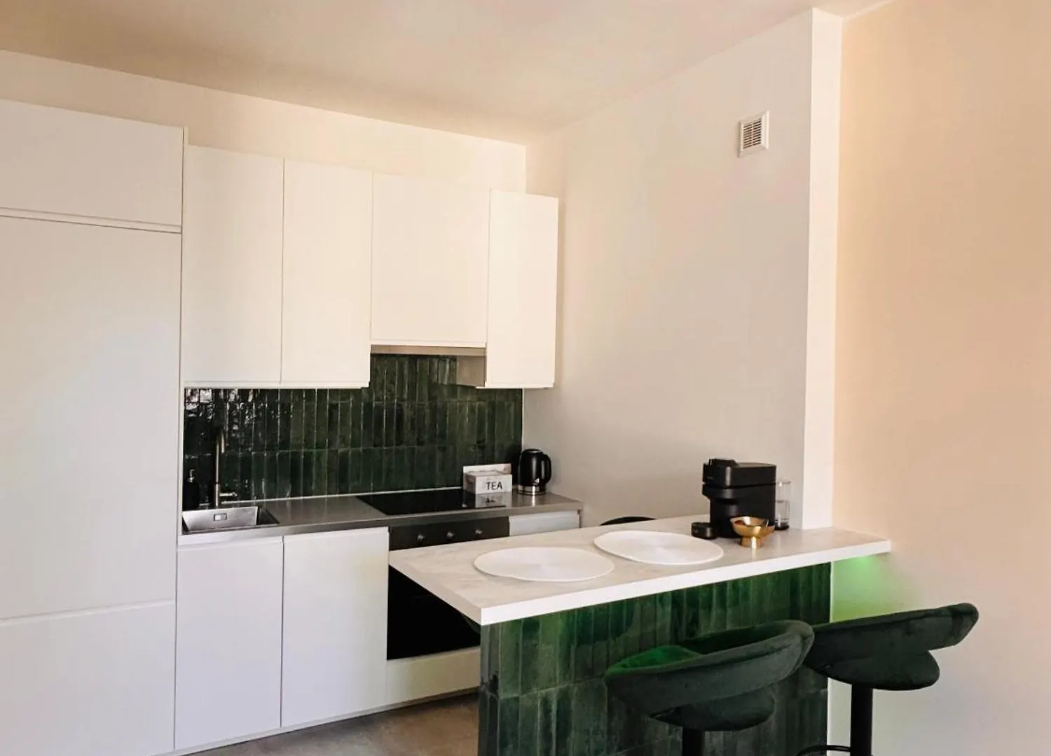 Apartment Miodowa Old Town Residence, Historic Royal Route Warsaw Poland
