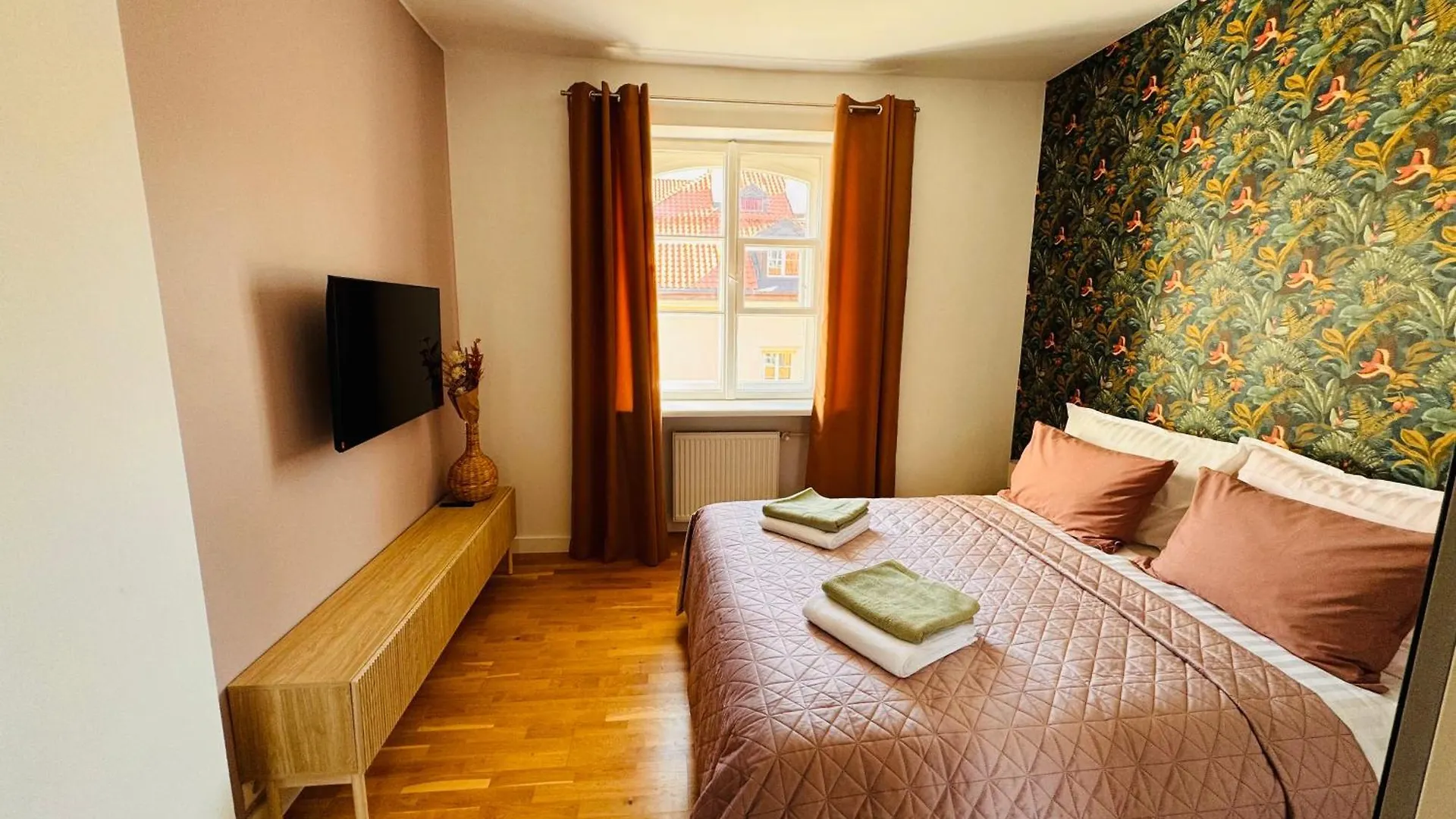 Miodowa Old Town Residence, Historic Royal Route Warsaw 0*,  Poland